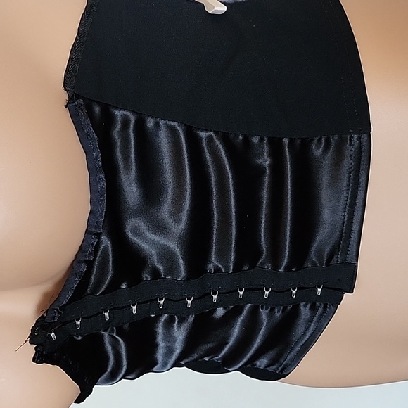 wide waist belt - Picture 3 of 9